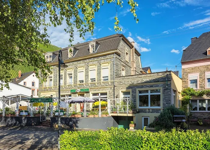 Zum Himmelreich Gasthof *